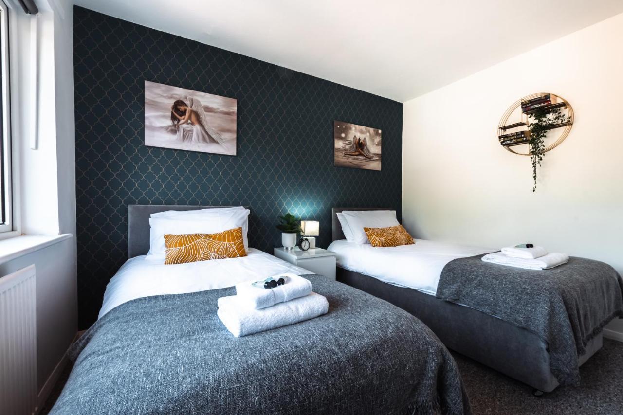 3 Bedrooms House Ideal For Long Stays! Southampton Bagian luar foto