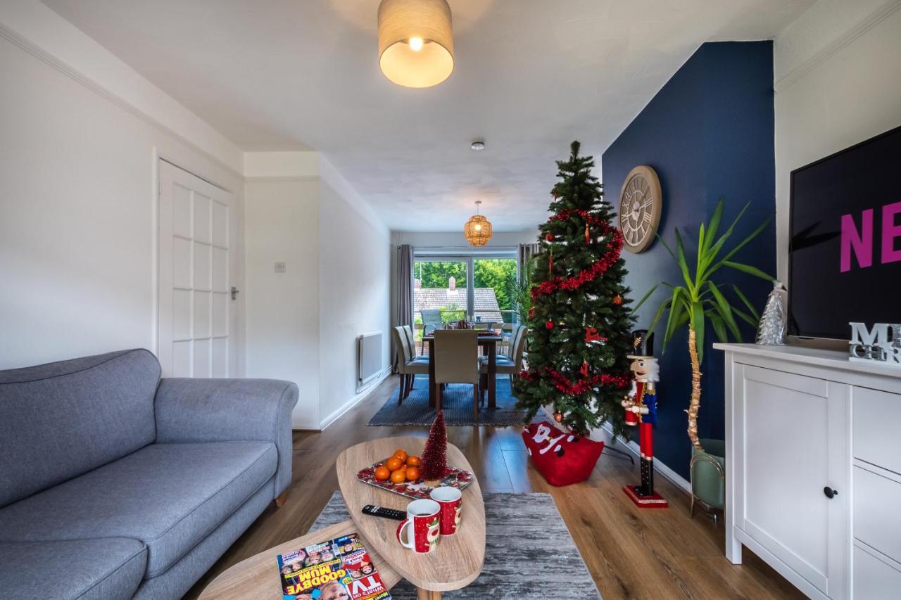 3 Bedrooms House Ideal For Long Stays! Southampton Bagian luar foto