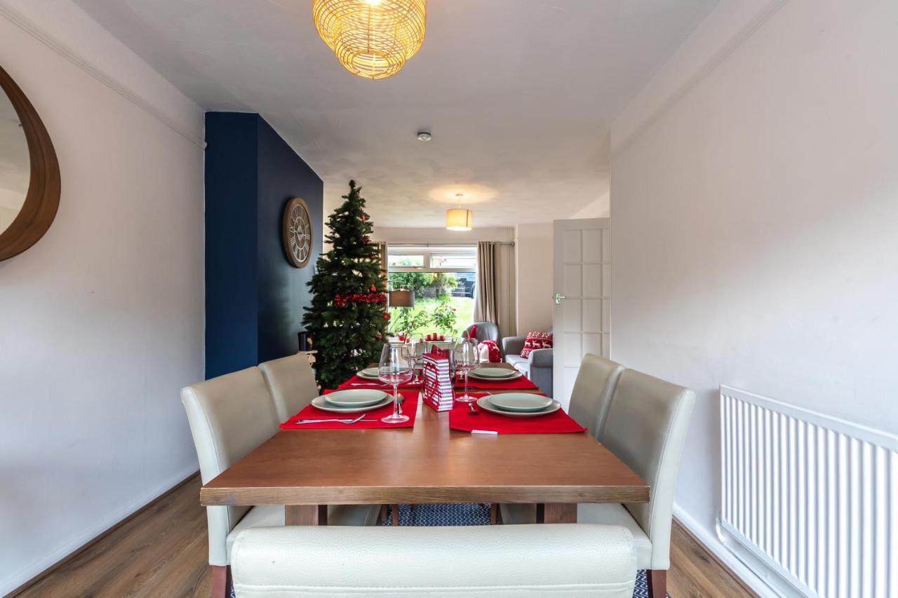 3 Bedrooms House Ideal For Long Stays! Southampton Bagian luar foto